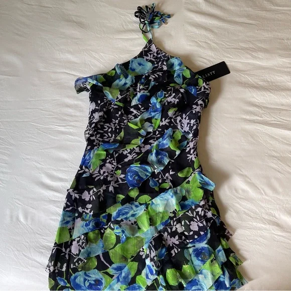 Brand New- Elliatt Briony Asymmetrical Maxi Dress in Black Floral 🦋 Dresses